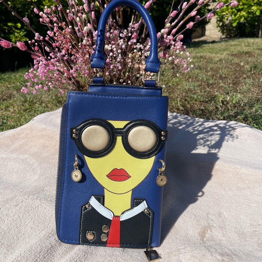 Nice Wristlet Bag